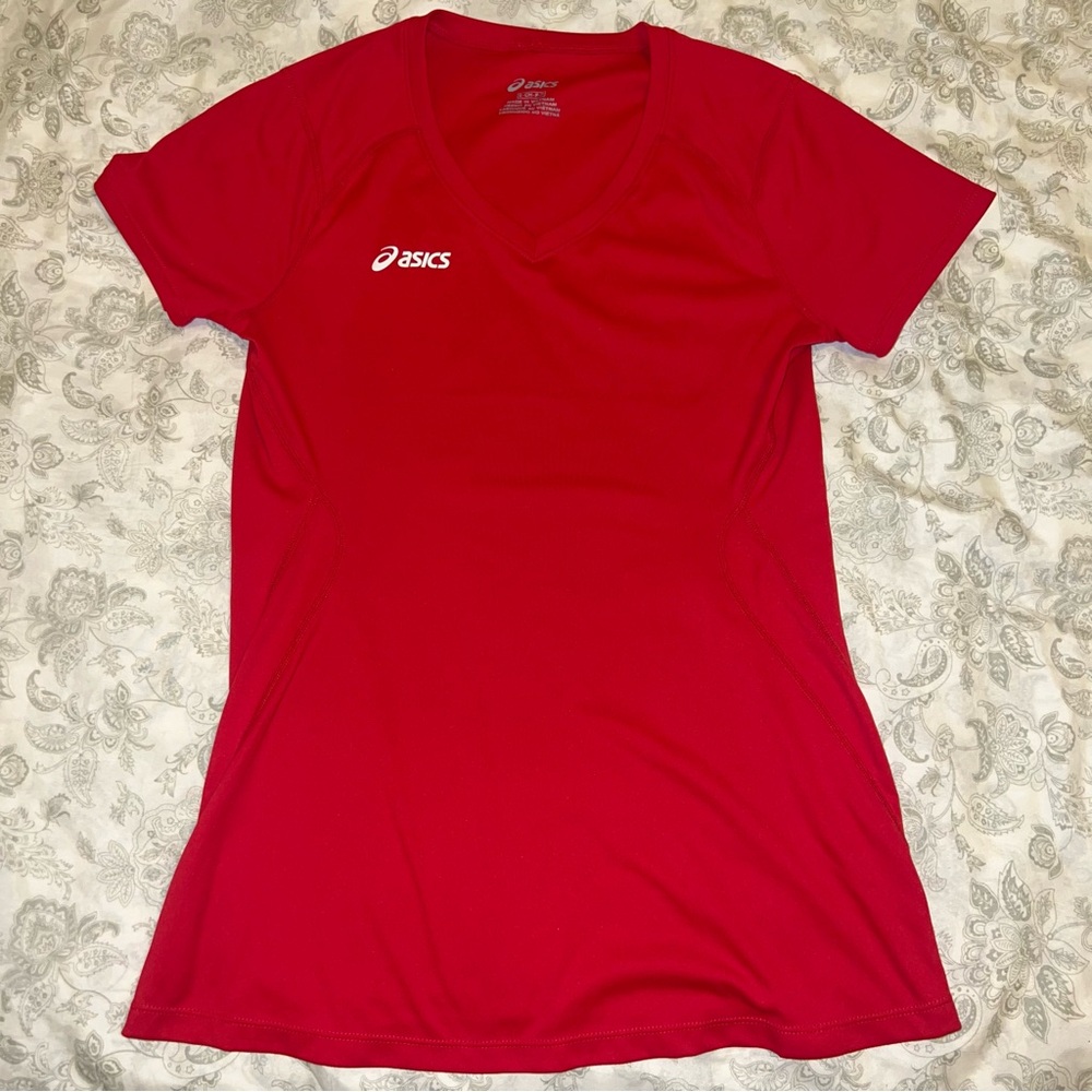 ASICS Women's Red Short Sleeve Tee Small